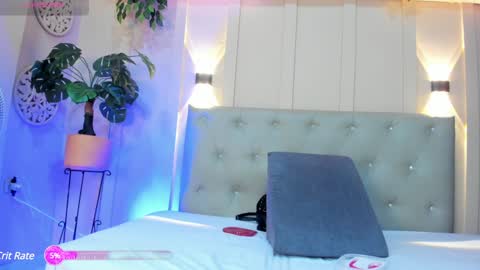 Your baby Nicol  online show from 12/29/24, 01:17