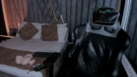 Nicolai online show from 07/18/26, 12:53