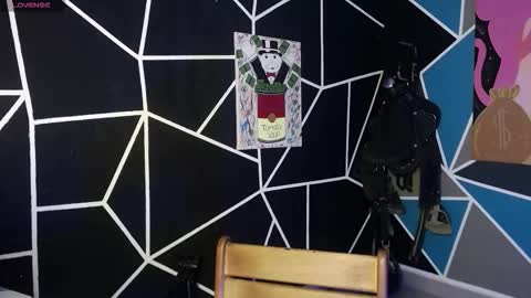 nicolas online show from 11/23/25, 02:11