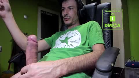 Snapshot of nicolasguy chatting on 02/04/25, 04:59 L. Nicolas online show from 02/04/25, 04:59