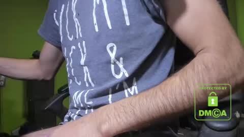 Snapshot of nicolasguy chatting on 02/28/25, 05:15 L. Nicolas online show from 02/28/25, 05:15
