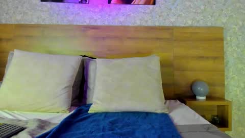 Nicolas online show from 02/27/25, 08:06