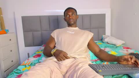 Nicolas online show from 05/27/26, 04:26
