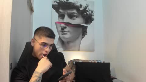 Andres online show from 12/31/24, 03:34