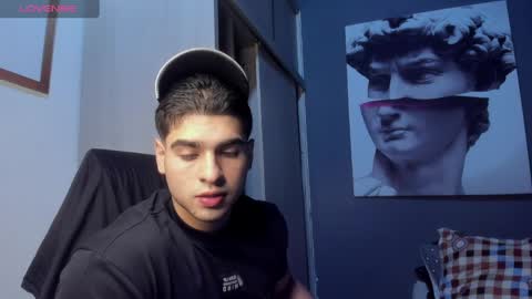 Snapshot of nicolasmuscle chatting on 05/24/26, 01:54 Andres online show from 05/24/26, 01:54