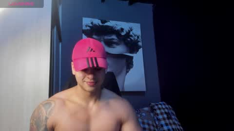 Snapshot of nicolasmuscle chatting on 05/25/26, 05:19 Andres online show from 05/25/26, 05:19