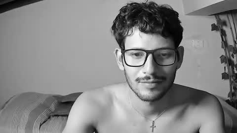 Snapshot of nicolasrodrii chatting on 06/25/26, 05:12 nicolasrodrii online show from 06/25/26, 05:12