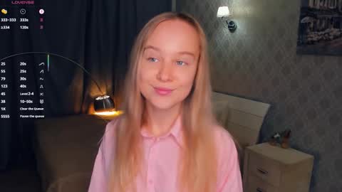 Nicoletta online show from 11/16/25, 05:07