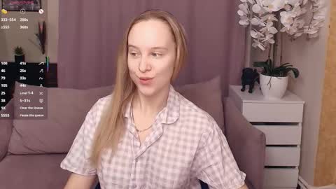 Nicoletta online show from 02/06/26, 07:39