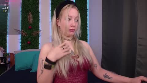 Snapshot of nicole__aniston__ chatting on 01/14/25, 07:27 Nicole online show from 01/14/25, 07:27