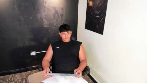 nicole_and_thiago1 online show from 02/19/26, 09:33