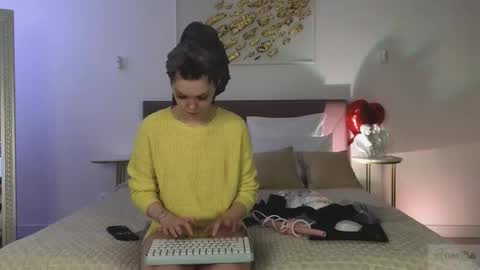 Nicole online show from 03/01/26, 08:55