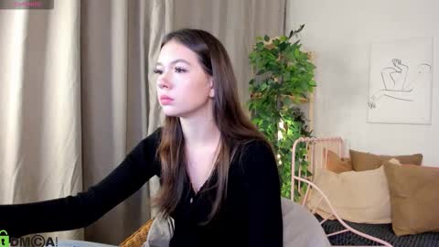 GMT7TueWedThSu 0300am-0900am. Sa 1000am-0400pm online show from 09/08/25, 09:03