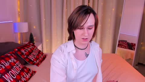 Nicole online show from 12/27/24, 10:01