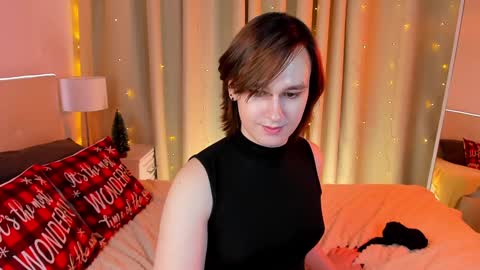 Nicole online show from 12/28/24, 01:17