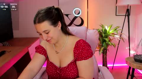 Nicole De Lux online show from 06/30/26, 05:41