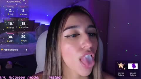 Nicole online show from 02/09/25, 09:06