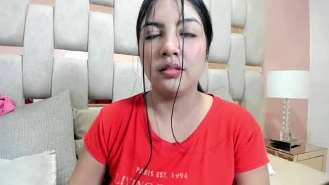 Snapshot of nicole_fisherr chatting on 10/18/25, 04:59 nicole_fisherr online show from 10/18/25, 04:59