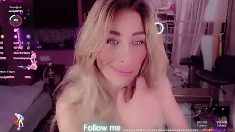 Snapshot of nicole_g0ld_ chatting on 07/04/26, 10:16 Nicole online show from 07/04/26, 10:16