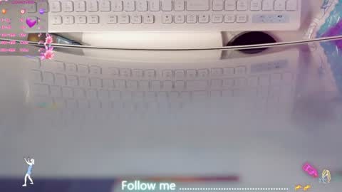 Snapshot of nicole_g0ld_ chatting on 08/01/26, 01:49 Nicole online show from 08/01/26, 01:49