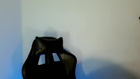 nicole_kiss01 online show from 09/29/25, 08:08