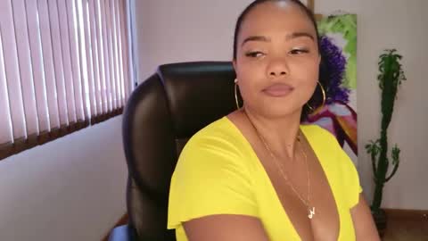 nicole_lushh online show from 06/01/26, 05:25