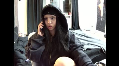 Snapshot of nicole_pretty_ chatting on 02/23/26, 01:36 Nicole online show from 02/23/26, 01:36