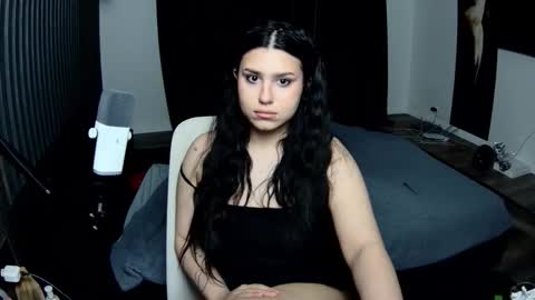 Snapshot of nicole_pretty_ chatting on 03/03/26, 08:37 Nicole online show from 03/03/26, 08:37