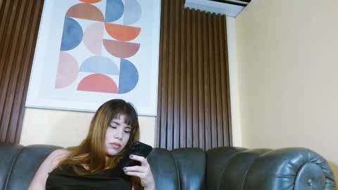 Nicole Ramires online show from 01/14/26, 04:23