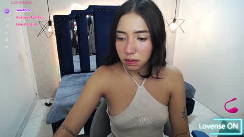 Snapshot of nicole_samantha chatting on 01/21/25, 11:46 Samantha online show from 01/21/25, 11:46