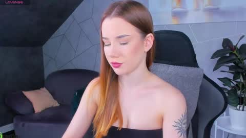 Snapshot of nicole_vasquezz chatting on 05/29/26, 09:07 Nicole My schedule for the week 2 GMT 9am-15pm Mo Tu Th Fr online show from 05/29/26, 09:07