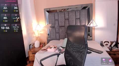 N A T A L I A online show from 09/26/25, 07:29