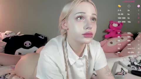 Mary online show from 10/24/25, 09:22