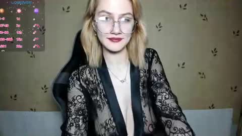 Snapshot of nicoledaviss_ chatting on 07/04/26, 07:20 NicoleDavis online show from 07/04/26, 07:20