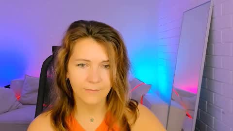 nicolehits online show from 11/13/25, 05:28