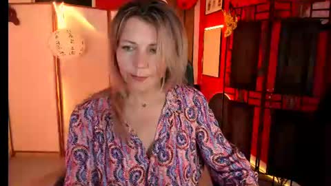 nicolehits online show from 06/12/26, 09:08
