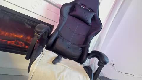 nicoleirisxxx online show from 11/07/25, 06:57