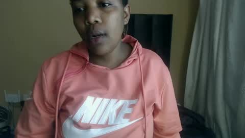 Snapshot of nicolejule321 chatting on 06/16/26, 01:47 nicolejule321 online show from 06/16/26, 01:47