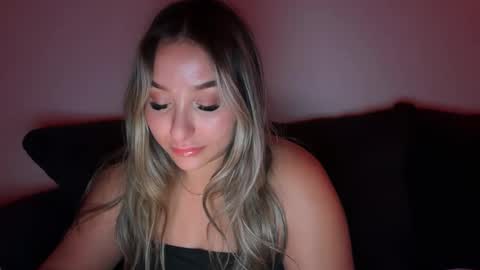 nicolelovesyou444 online show from 10/22/25, 12:27