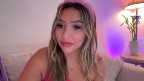 Snapshot of nicolelovesyou444 chatting on 08/05/26, 02:31 nicolelovesyou444 online show from 08/05/26, 02:31