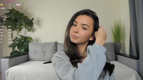 Dua Lipa online show from 12/19/24, 01:07