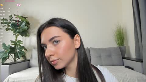 Dua Lipa online show from 01/29/25, 07:11