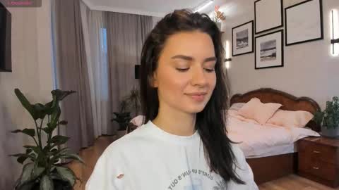 Dua Lipa online show from 10/24/25, 01:29