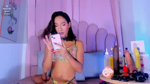 Snapshot of nicolemadrird chatting on 07/18/26, 07:50 nicolemadrird online show from 07/18/26, 07:50