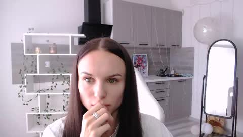 Snapshot of nicolemerz chatting on 05/26/26, 07:26 Nicole online show from 05/26/26, 07:26