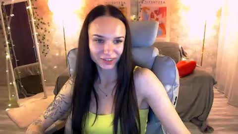 Nicole online show from 07/06/26, 05:26