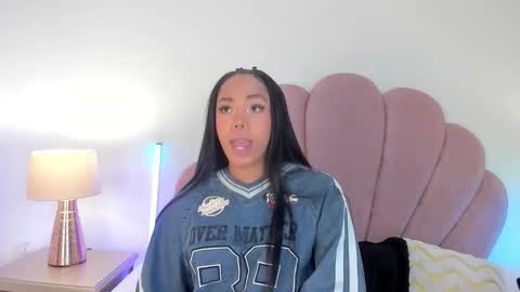 NICOLE online show from 12/19/25, 12:45