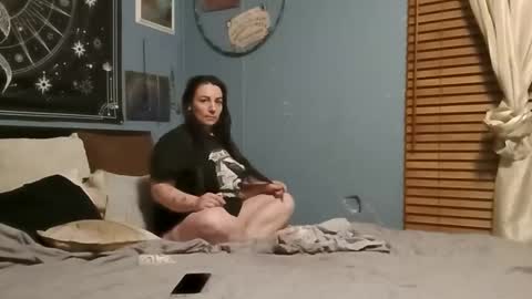 nicolescontent2025 online show from 04/09/26, 03:06