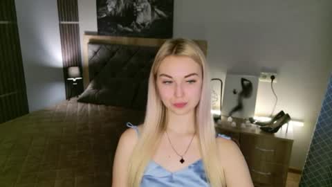 Snapshot of nicolestunning chatting on 06/09/26, 06:47 NicoleStunning online show from 06/09/26, 06:47