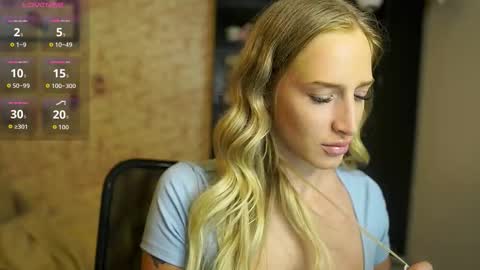 nicolette__shea_ online show from 10/19/25, 01:23